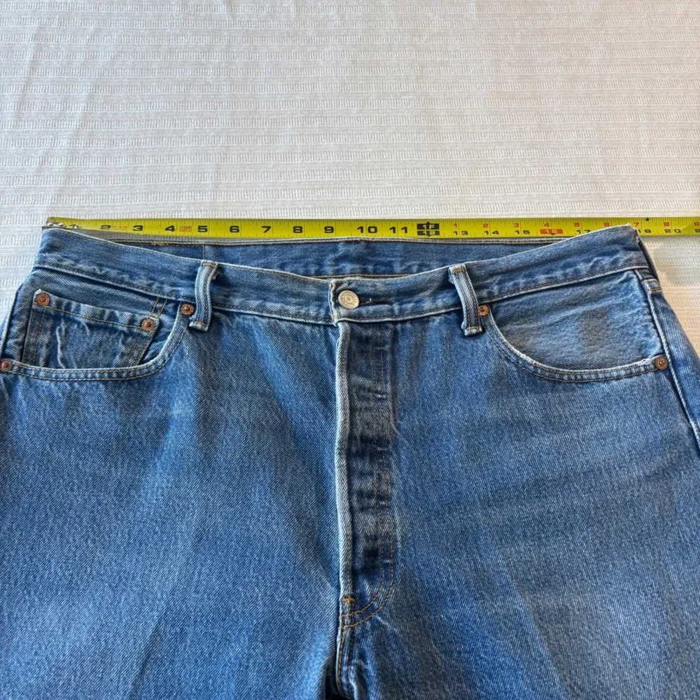 Levis 501 Original Fit Button Fly Straight Leg Blue Denim Jeans Mens 36x29